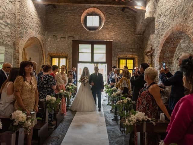 Il matrimonio di Martino e Alessandra a Gemonio, Varese 17