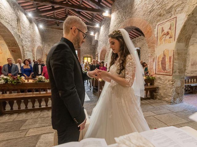 Il matrimonio di Martino e Alessandra a Gemonio, Varese 21