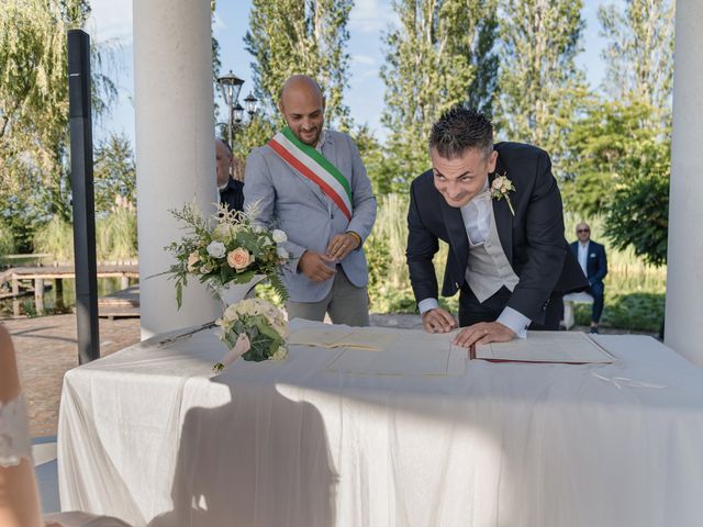 Il matrimonio di Serafino e Erica a Torre di Mosto, Venezia 32