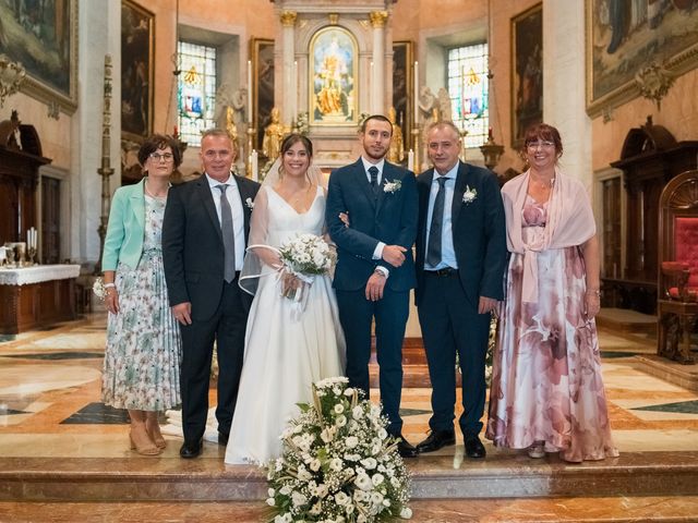 Il matrimonio di Mirko e Valentina a Missaglia, Lecco 38
