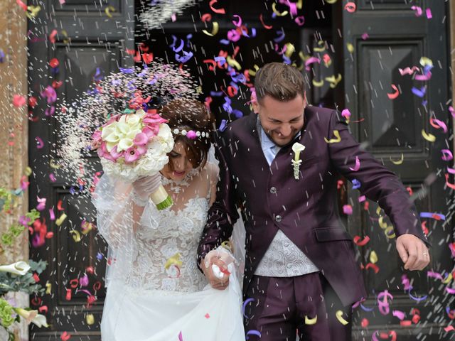 Il matrimonio di Raffaele e Valentina a Torre Santa Susanna, Brindisi 10