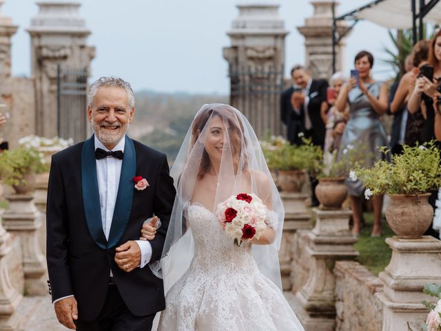 Il matrimonio di Max e Annalisa a Locri, Reggio Calabria 26