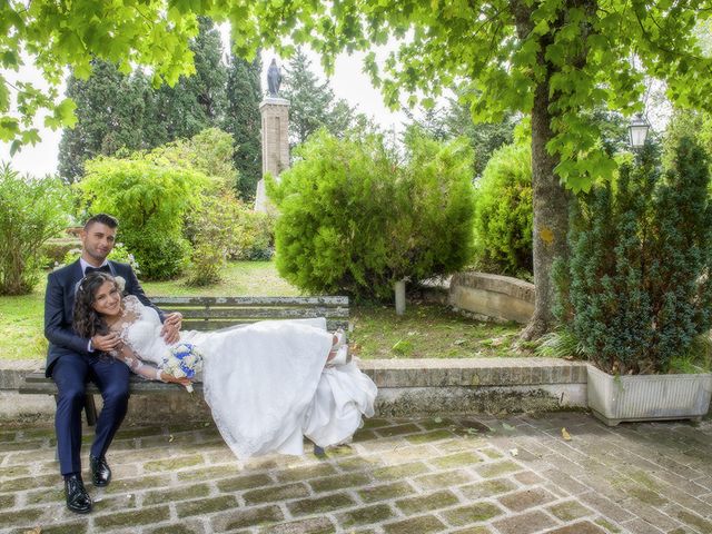 Il matrimonio di Elia e Michela a Treia, Macerata 27