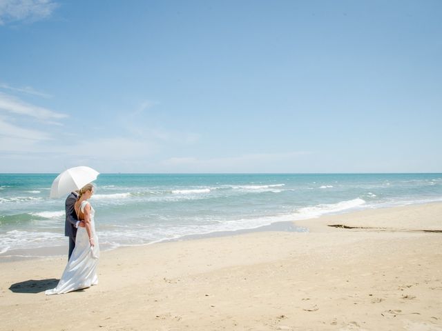 Il matrimonio di Aaron e Shelley a Pineto, Teramo 22