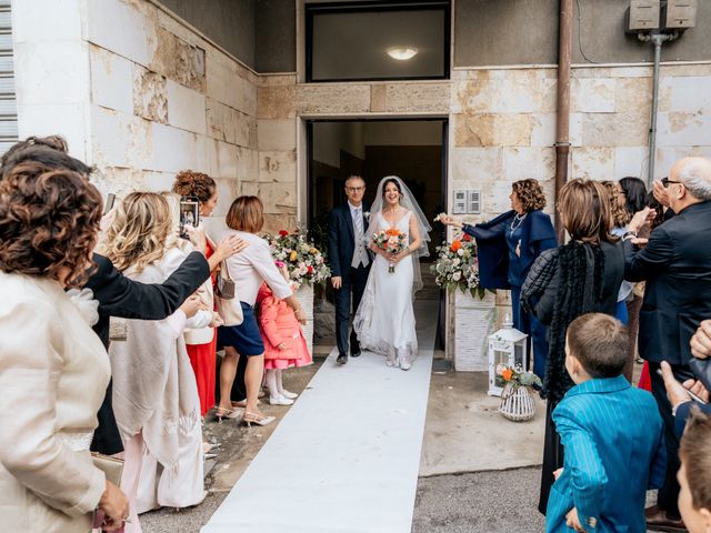Il matrimonio di Plamen e Rossella a Mola di Bari, Bari 17