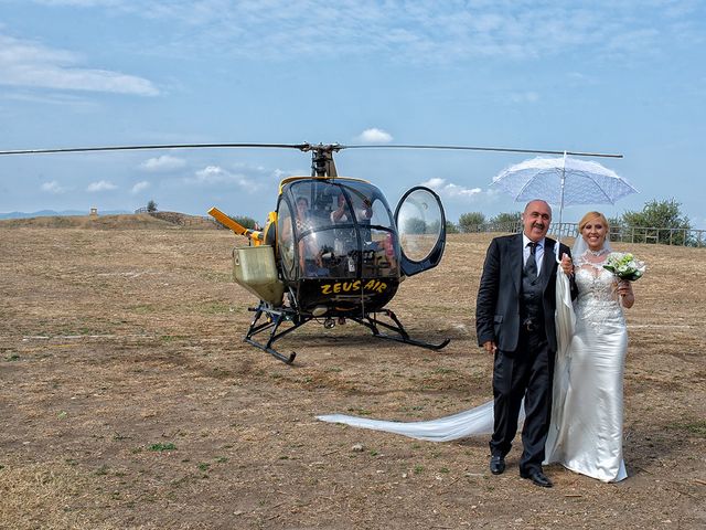 Il matrimonio di Salvatore e Antonella a Pisticci, Matera 19