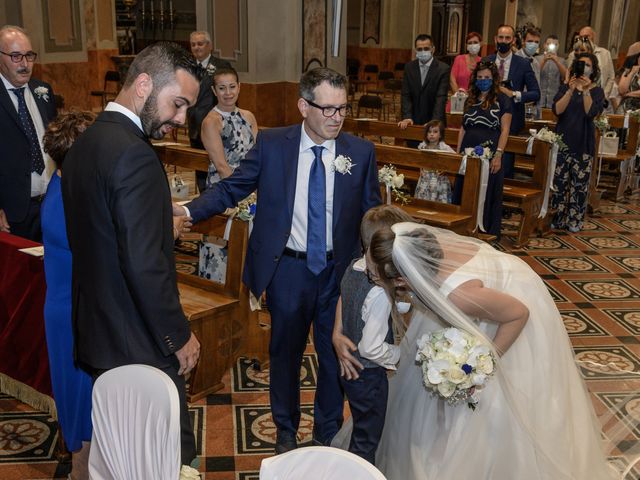 Il matrimonio di Cristian e Vanessa a Marcallo con Casone, Milano 25