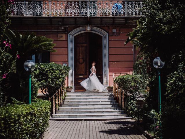 Il matrimonio di Roberto e Joulie a Napoli, Napoli 29