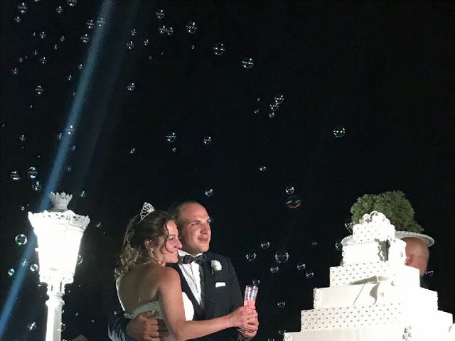 Il matrimonio di Davide   e Ramona   a Napoli, Napoli 15