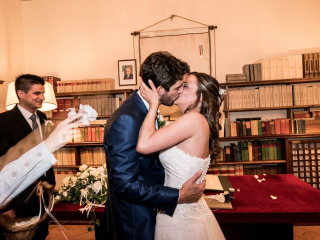 Il matrimonio di Stefano e Silvia a Casale Marittimo, Pisa 11