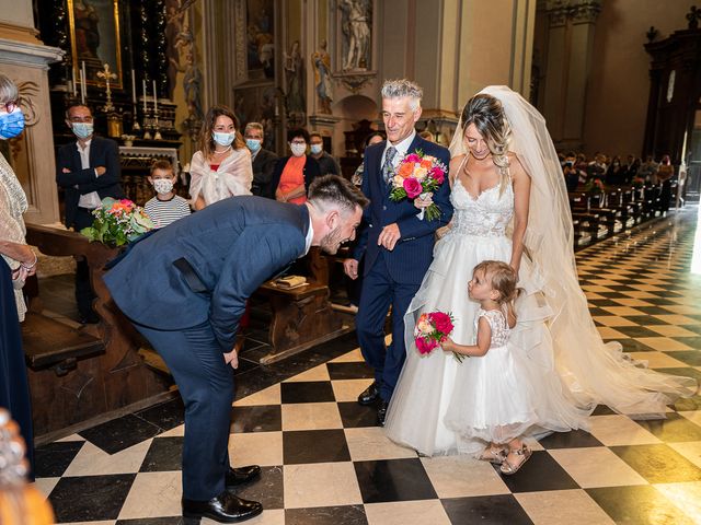 Il matrimonio di Luca e Marika a Dongo, Como 16