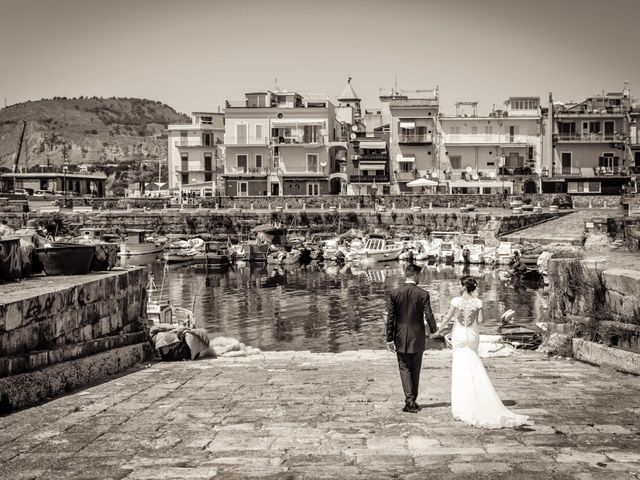 Il matrimonio di Roberto e Bruna a Pozzuoli, Napoli 3