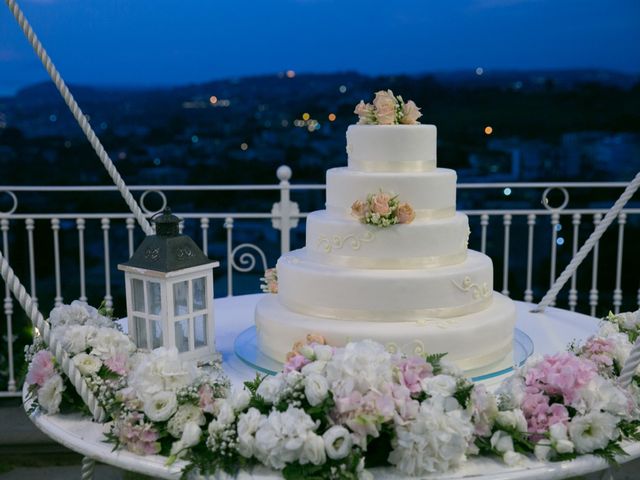 Il matrimonio di Roberto e Bruna a Pozzuoli, Napoli 64