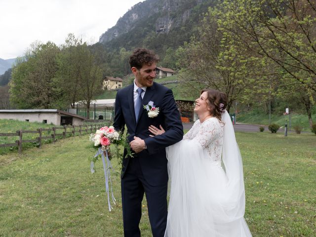 Il matrimonio di Paolo e Valentina a Lasino, Trento 23