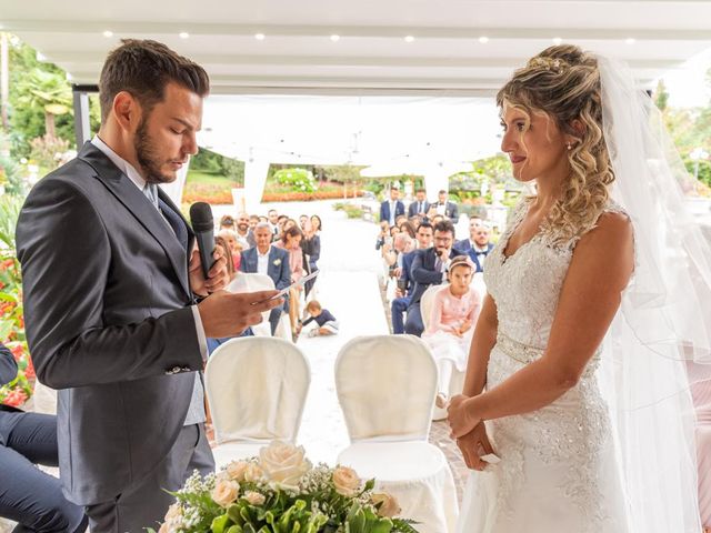 Il matrimonio di Fabio e Fiorella a Vergiate, Varese 18