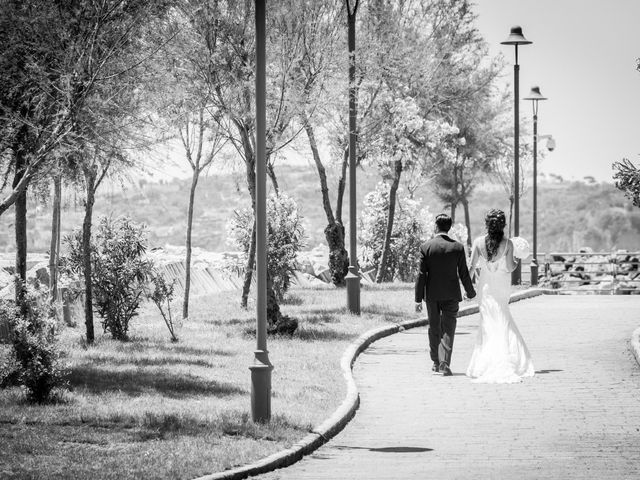 Il matrimonio di Enzo e Enza a Bacoli, Napoli 54