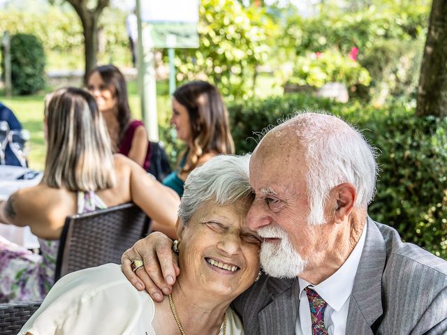 Il matrimonio di Fabiano e Valeria a Sale Marasino, Brescia 195