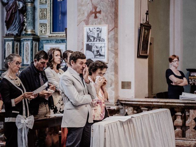 Il matrimonio di Roberto e Valeria a Bisuschio, Varese 38