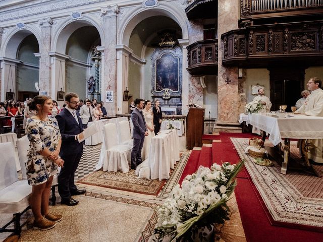 Il matrimonio di Roberto e Valeria a Bisuschio, Varese 52