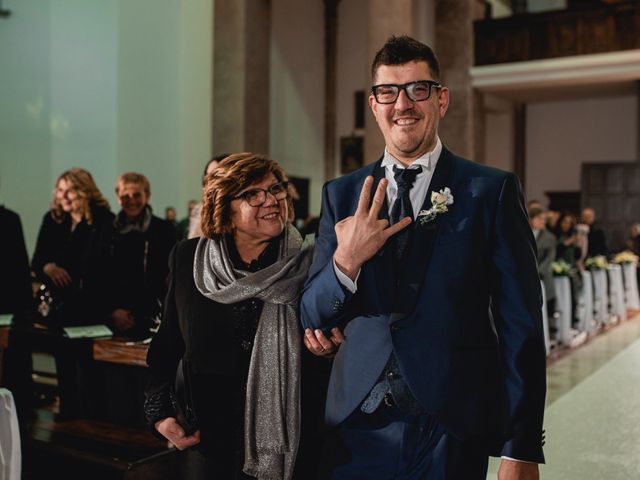 Il matrimonio di Mirko e Sara a Borgomanero, Novara 21