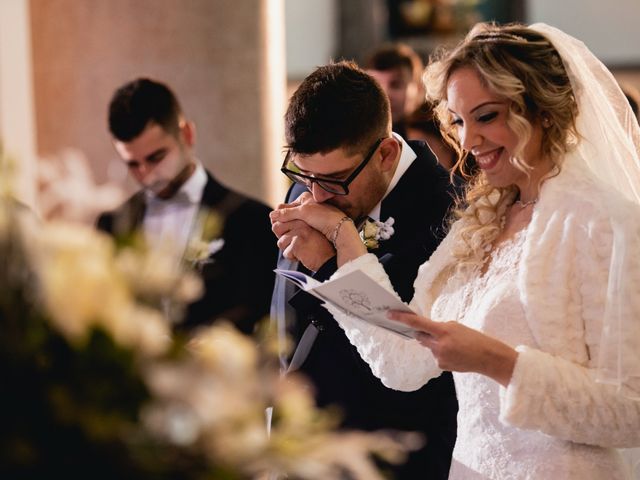 Il matrimonio di Mirko e Sara a Borgomanero, Novara 30