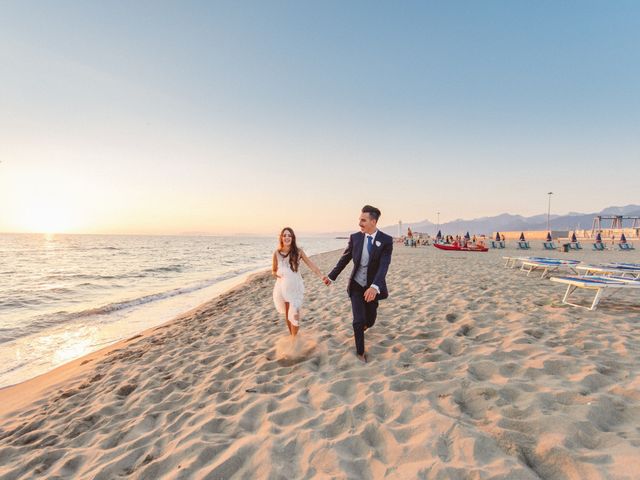 Il matrimonio di Michele e Debora a Viareggio, Lucca 44