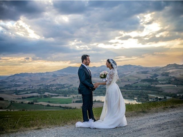 Il matrimonio di Mirko e Elena a San Lazzaro di Savena, Bologna 1