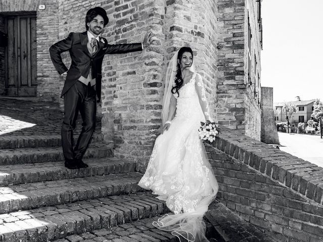 Il matrimonio di Michele e Sara a Monte Roberto, Ancona 19