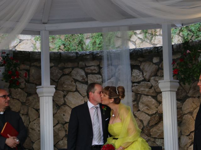 Il matrimonio di ROBERTO e TIZIANA a Fonte Nuova, Roma 17