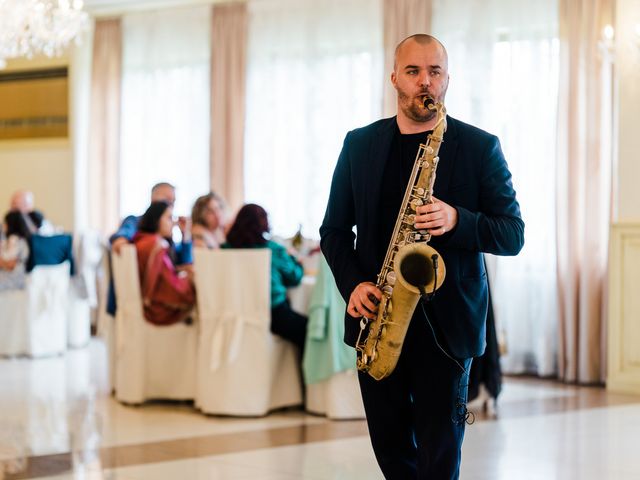 Il matrimonio di Armando e Jennifer a Loreto Aprutino, Pescara 58