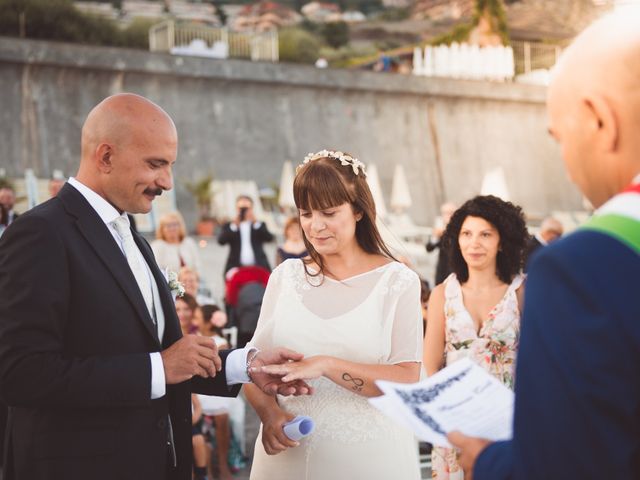 Il matrimonio di Claudio e Daniela a Letojanni, Messina 10