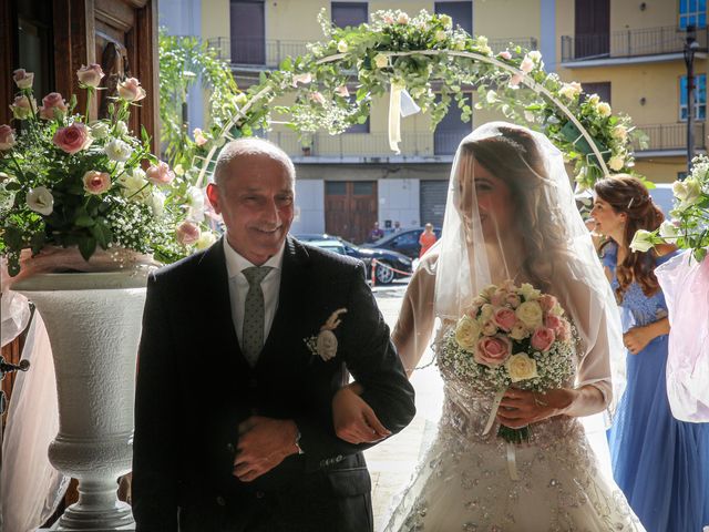 Il matrimonio di Maria Elena e Dario a Barcellona Pozzo di Gotto, Messina 11