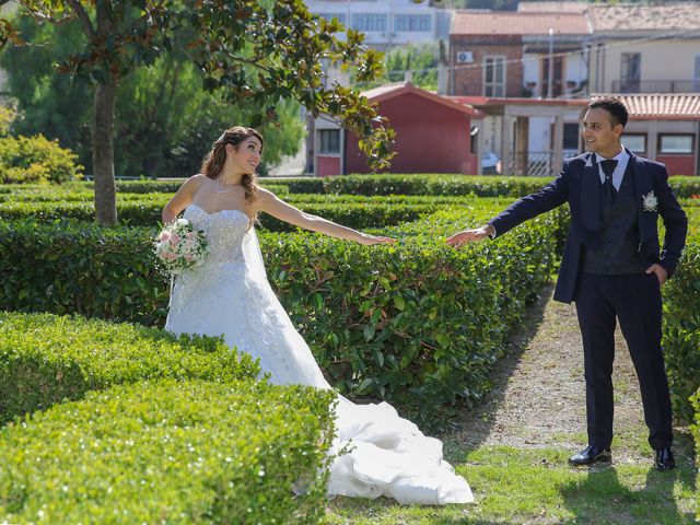 Il matrimonio di Maria Elena e Dario a Barcellona Pozzo di Gotto, Messina 19