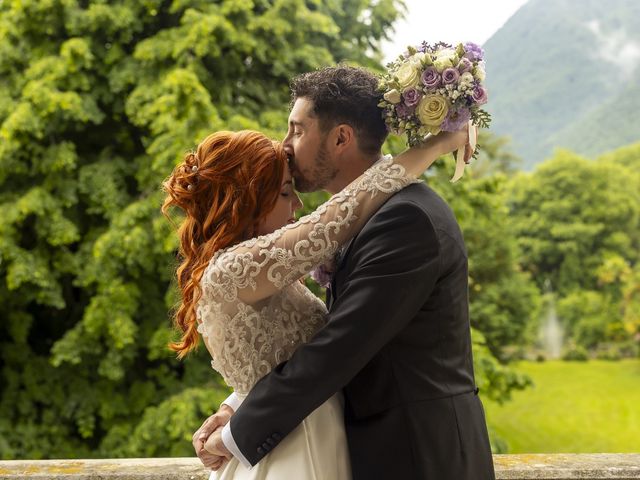 Il matrimonio di Lorenzo  e Marina  a Canzo, Como 6