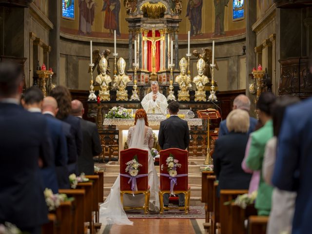 Il matrimonio di Lorenzo  e Marina  a Canzo, Como 12