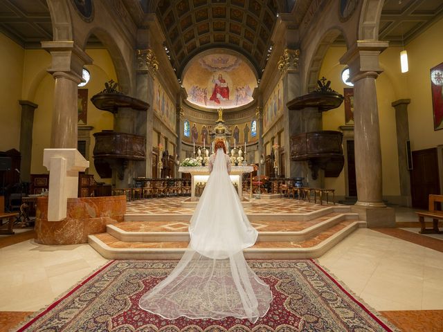 Il matrimonio di Lorenzo  e Marina  a Canzo, Como 13