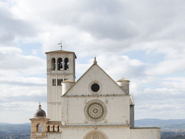 Il matrimonio di Pasquale e Rossella a Assisi, Perugia 32