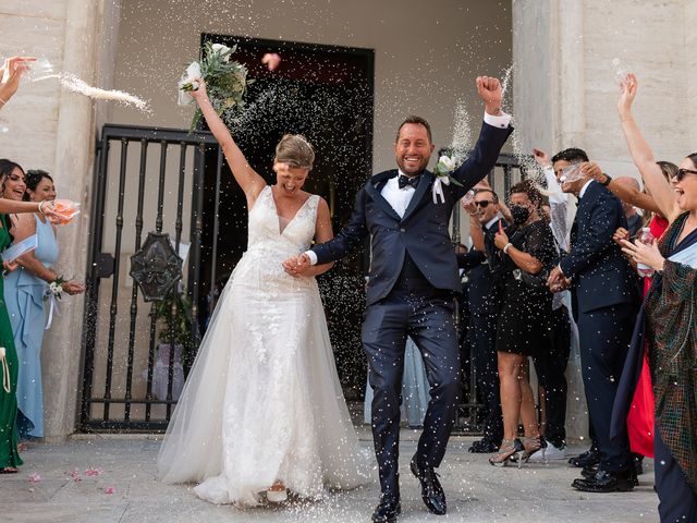 Il matrimonio di Simone e Giulia a Viareggio, Lucca 15