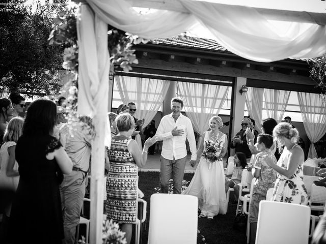 Il matrimonio di Nathanaelle e Jan a Sonnino, Latina 15