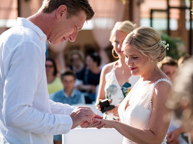 Il matrimonio di Nathanaelle e Jan a Sonnino, Latina 16