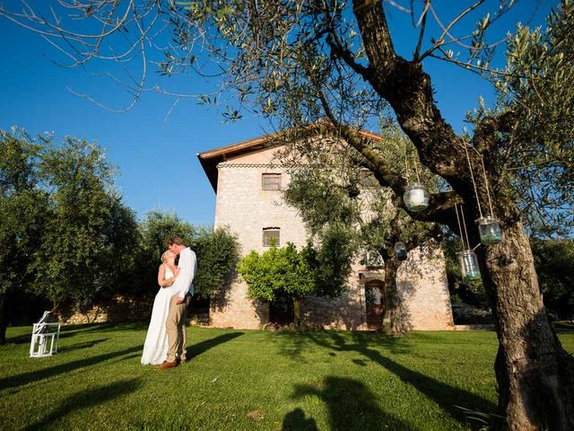 Il matrimonio di Nathanaelle e Jan a Sonnino, Latina 25