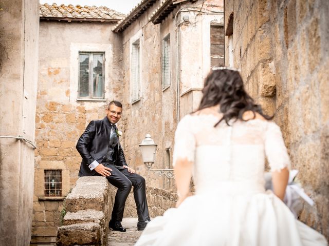 Il matrimonio di Azzurra e Giovanni a Rignano Flaminio, Roma 12
