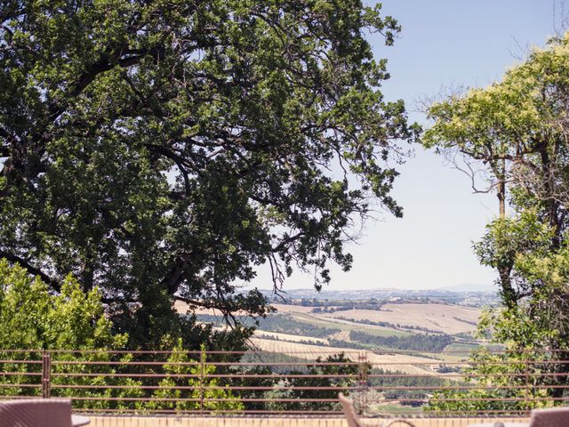 Il matrimonio di Manuela e Roberto a Loro Piceno, Macerata 6