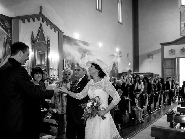 Il matrimonio di Michele e Serena a Buti, Pisa 34