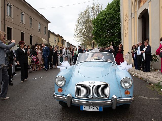 Il matrimonio di Michele e Serena a Buti, Pisa 43