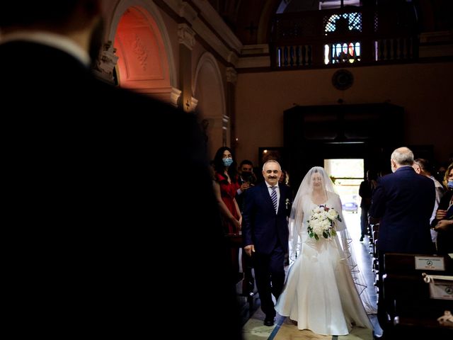 Il matrimonio di Filippo e Valentina a Pozzuoli, Napoli 21