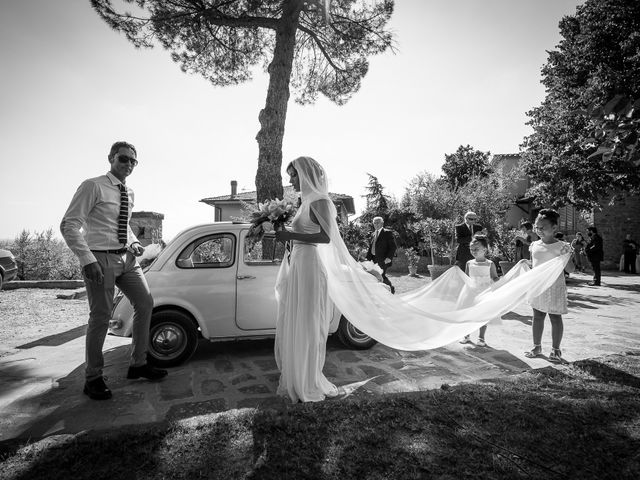 Il matrimonio di Mario e Rachele a Cortona, Arezzo 19