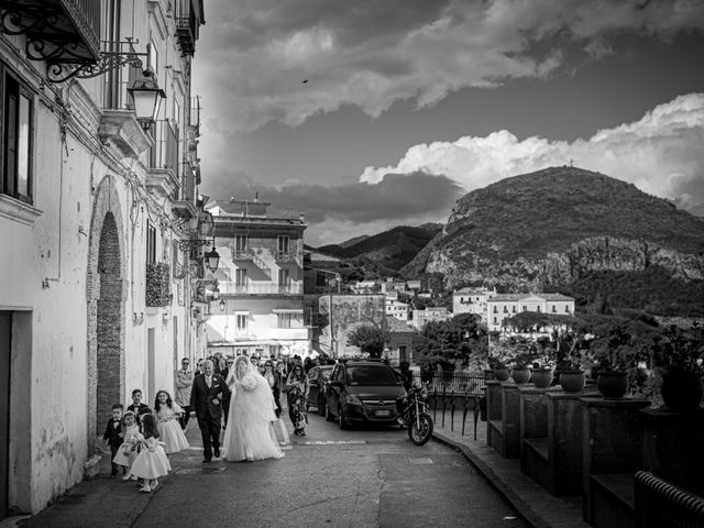 Il matrimonio di Paolo e Ilenia a Vietri sul Mare, Salerno 37