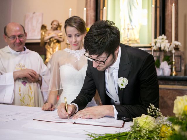 Il matrimonio di Mattia e Valeria a Bollate, Milano 32