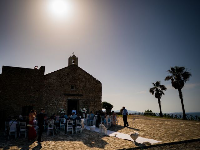 Il matrimonio di Giulio e Marialucia a Cirò Marina, Crotone 42